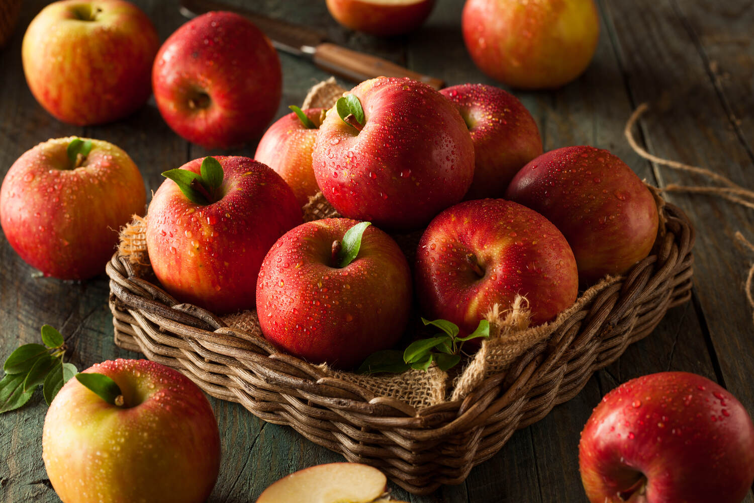 when to pick apples from free